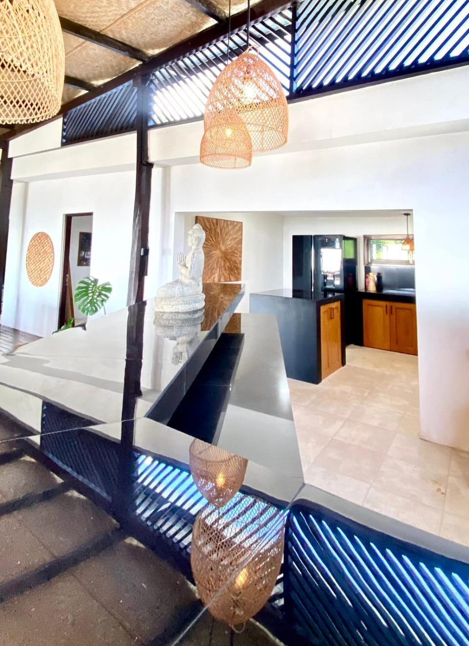 20 Steps beach,Surf,Large Oceanview Residence Apartment in Bali