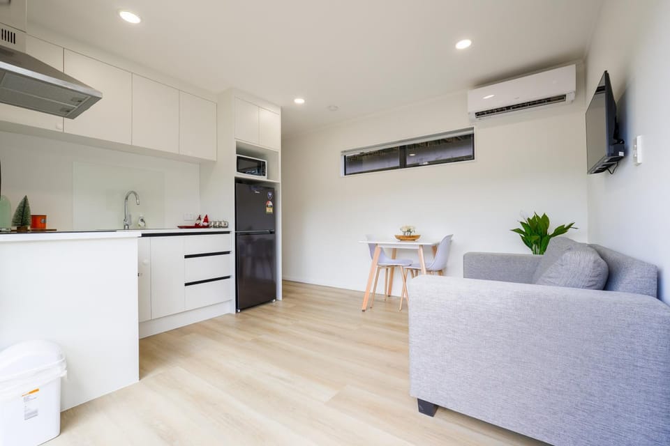 Cozy & Convenient 2-Bedroom Guesthouse in North Auckland House in Auckland