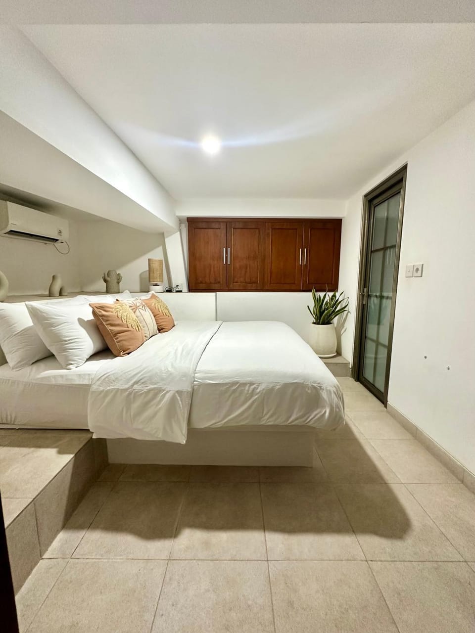20 Steps Beach Surf, Wave, Cliff, Uluwatu3BR Apartment in Bali