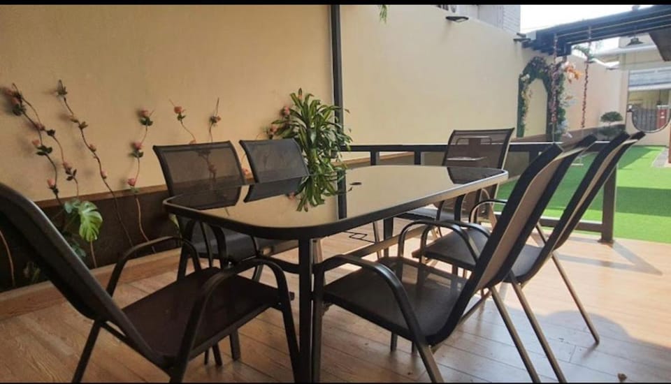 Lounge or bar