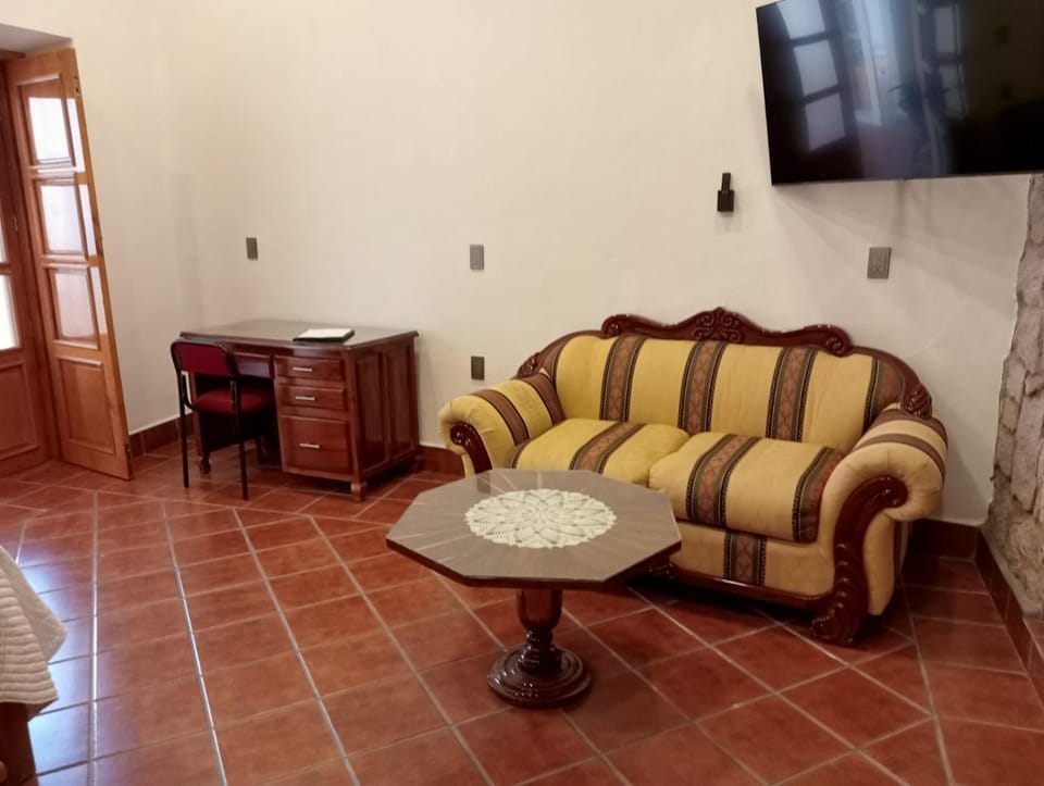 Casa Purépecha, Habitación Itzi Vacation rental in Morelia