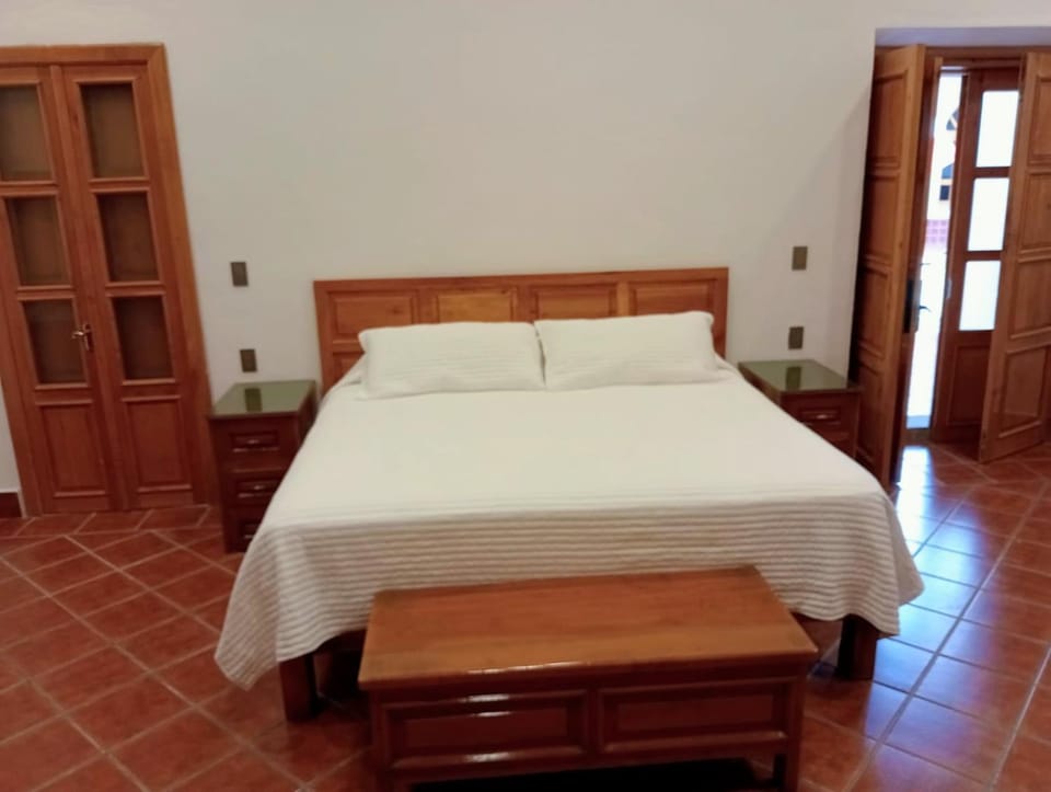 Casa Purépecha, Habitación Itzi Vacation rental in Morelia