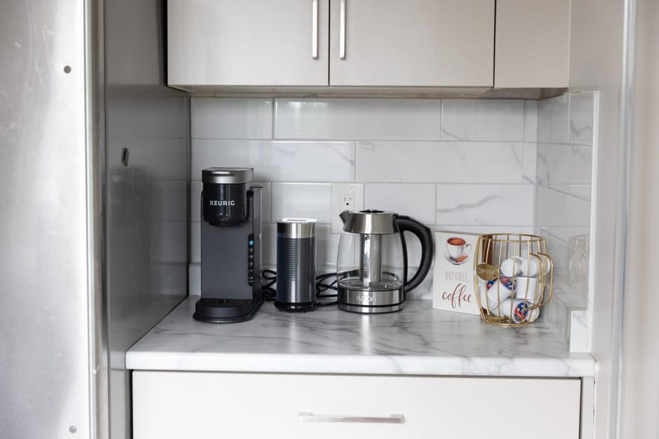 Coffee/tea facilities, Kitchen or kitchenette