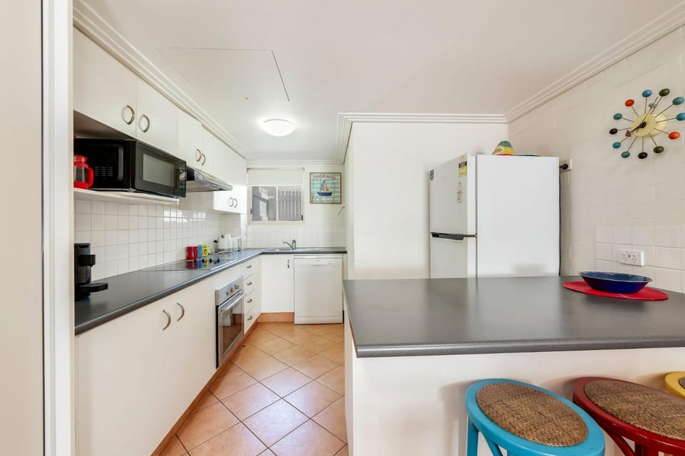 Shoreline Apartments - Unit 9a Apartment in Bargara