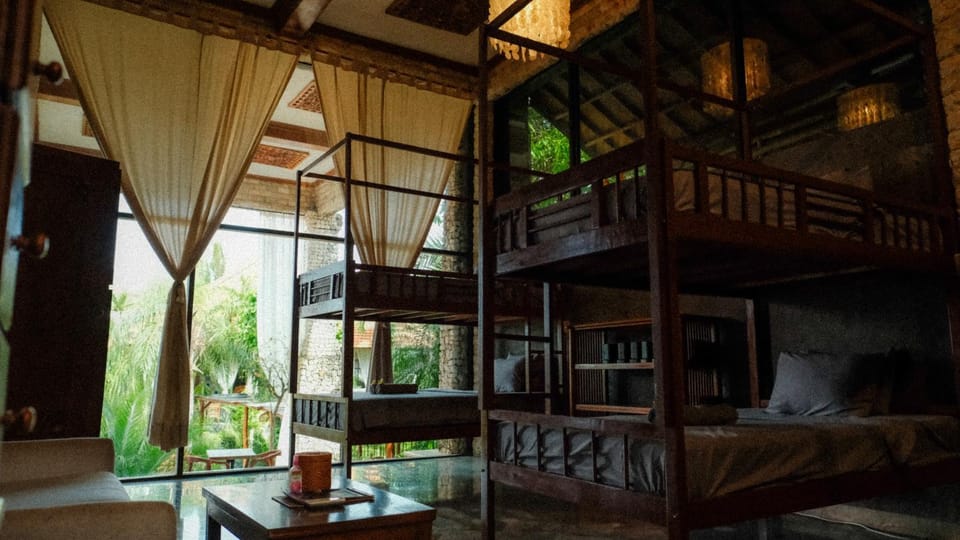 Uluwatu Mansion Hostel Hostel in Bali