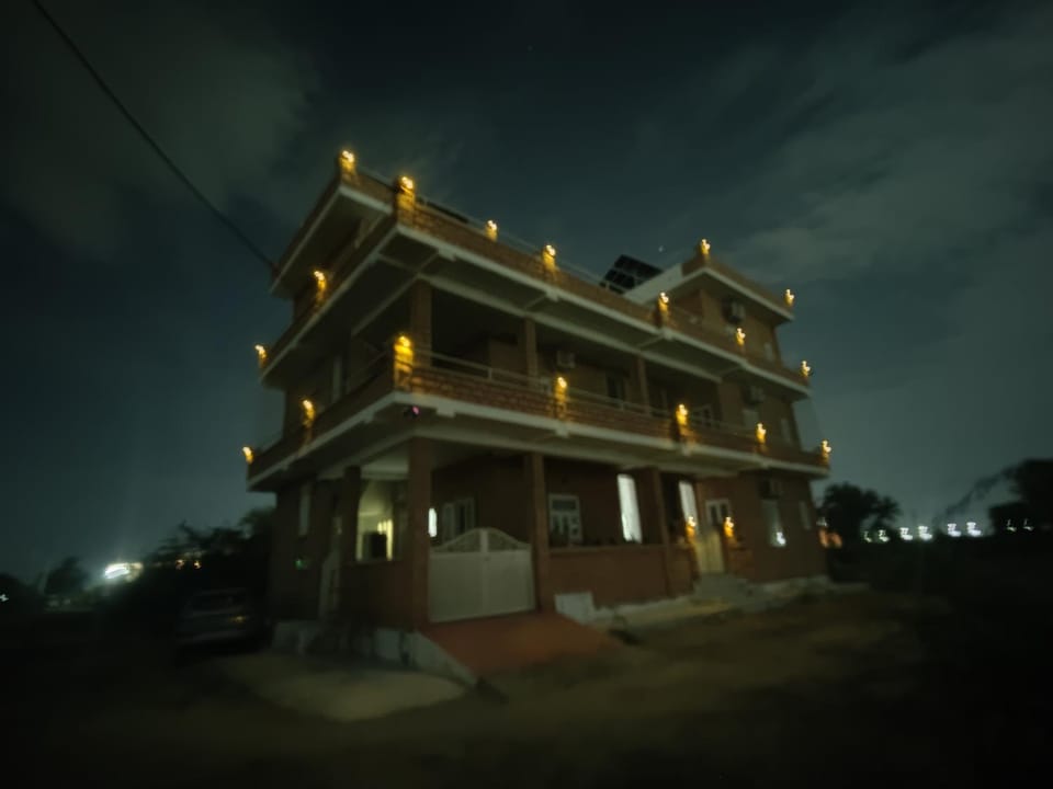 Property building, Night