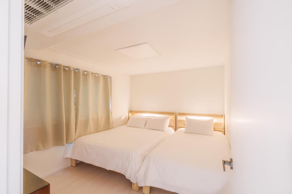 TV and multimedia, Bedroom, hair dryier, heating, air conditioner