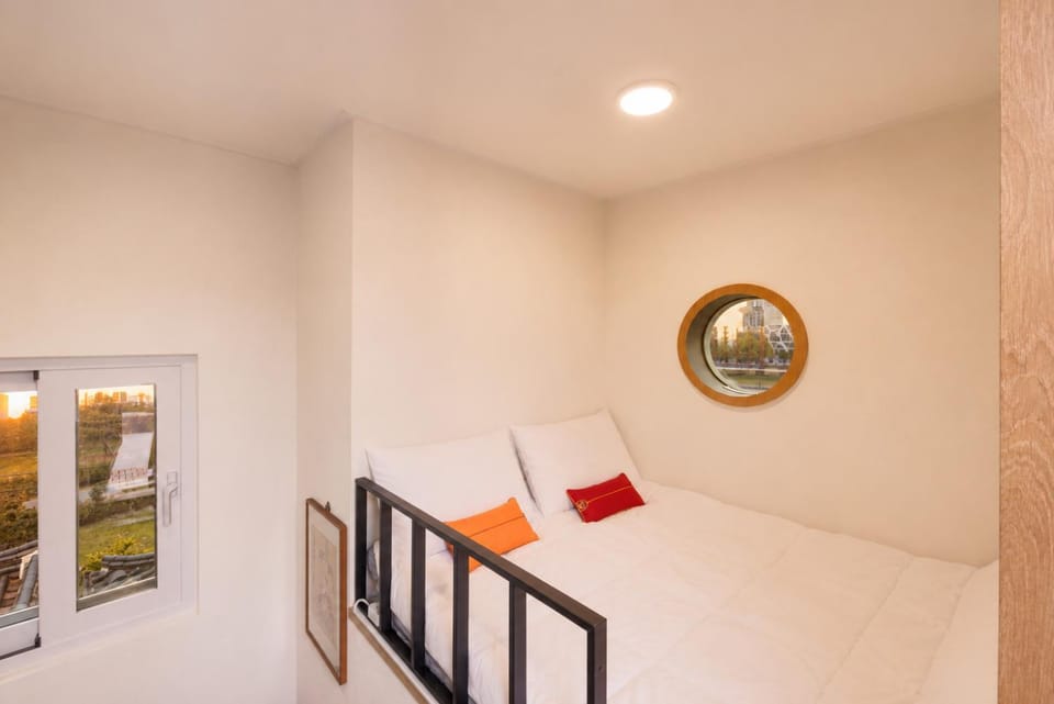 Photo of the whole room, Bedroom, City view, Garden view, heating, air conditioner