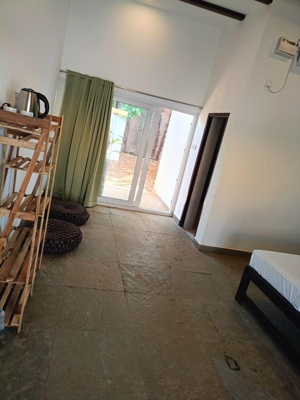 Coffee/tea facilities, Balcony/Terrace, Inner courtyard view