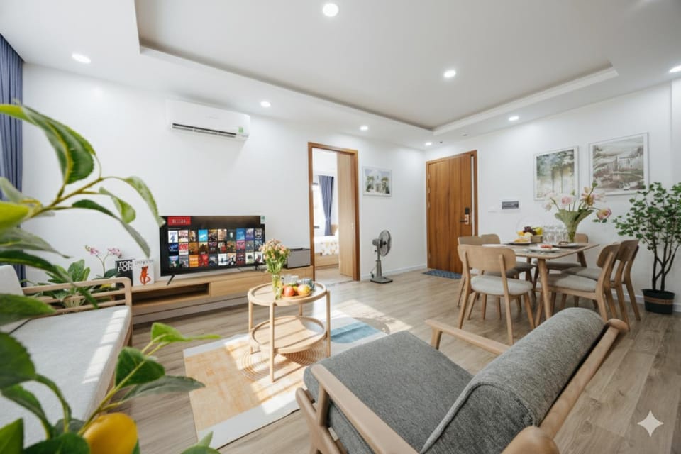 TV and multimedia, Kitchen or kitchenette, Living room, Seating area, Dining area, air conditioner