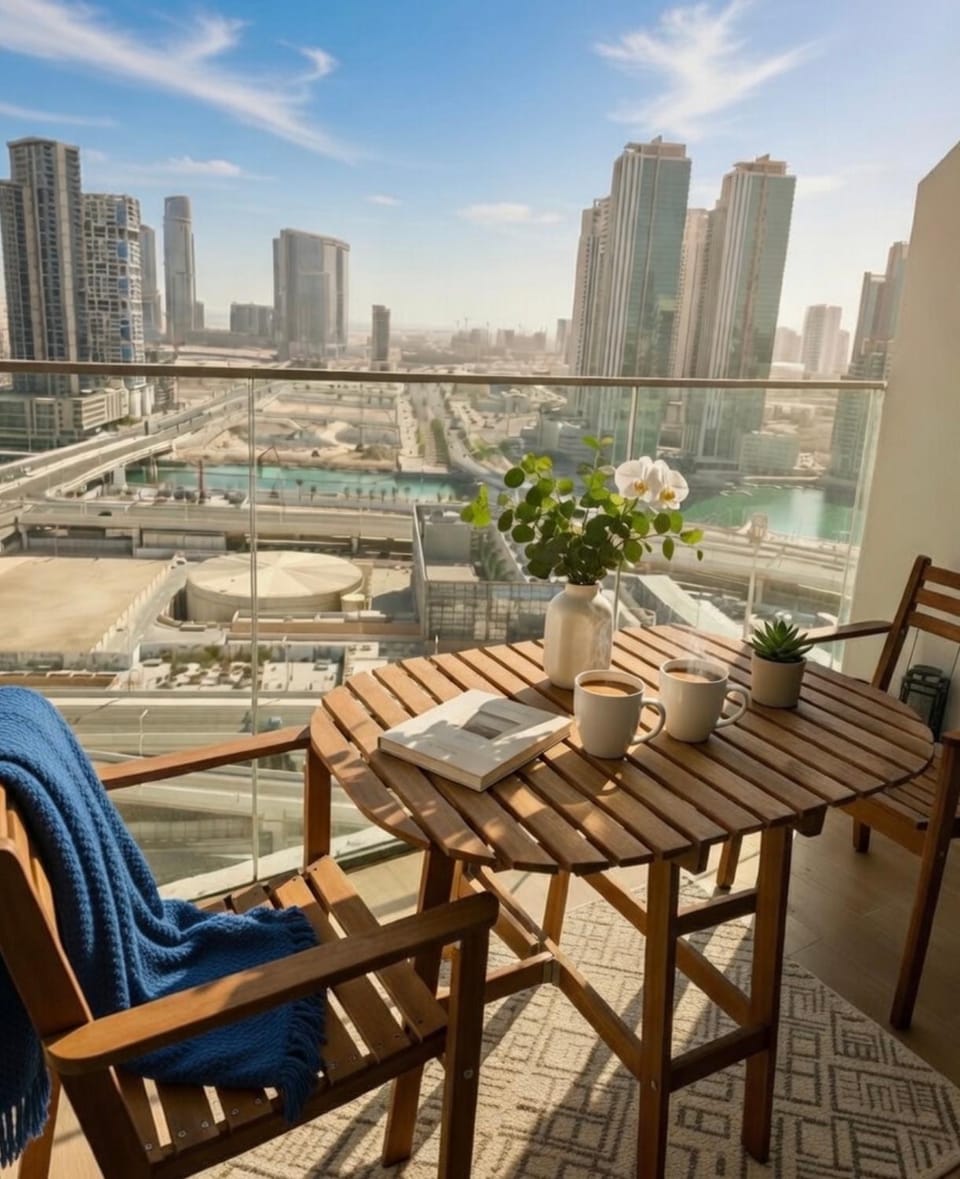 Patio, Day, View (from property/room), Balcony/Terrace, Seating area, City view
