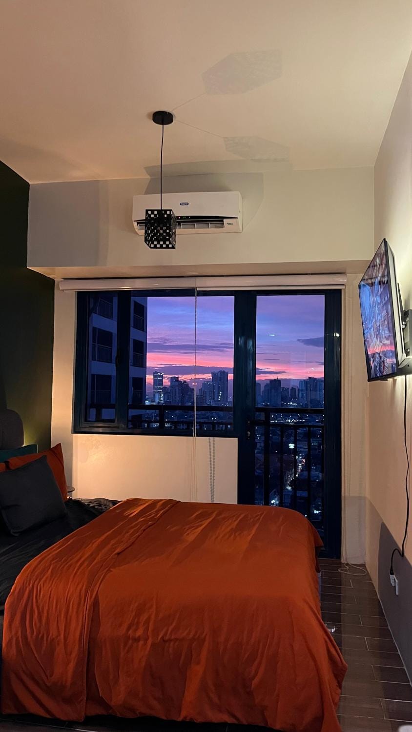 TV and multimedia, Sunset, air conditioner