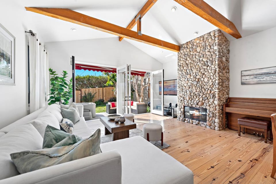 Living room, fireplace