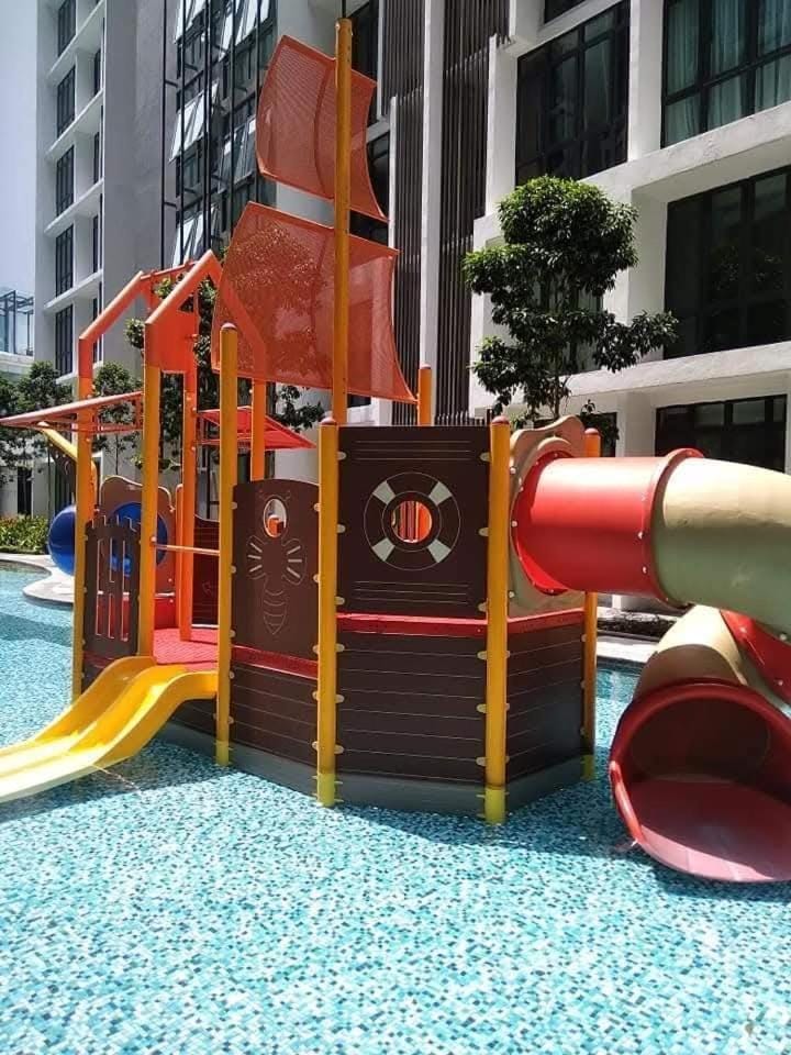 H2O Residences Ara Damansara 3 Bedroom Apartment in Petaling Jaya