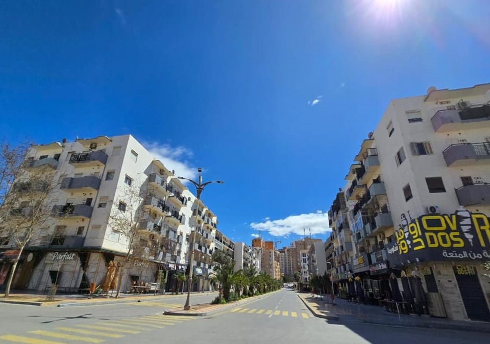 Petit cocon moderne à Akid Lotfi Apartment in Oran