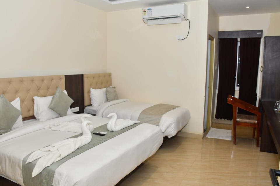 Hotel MG Grand Hotel in Sri Lanka