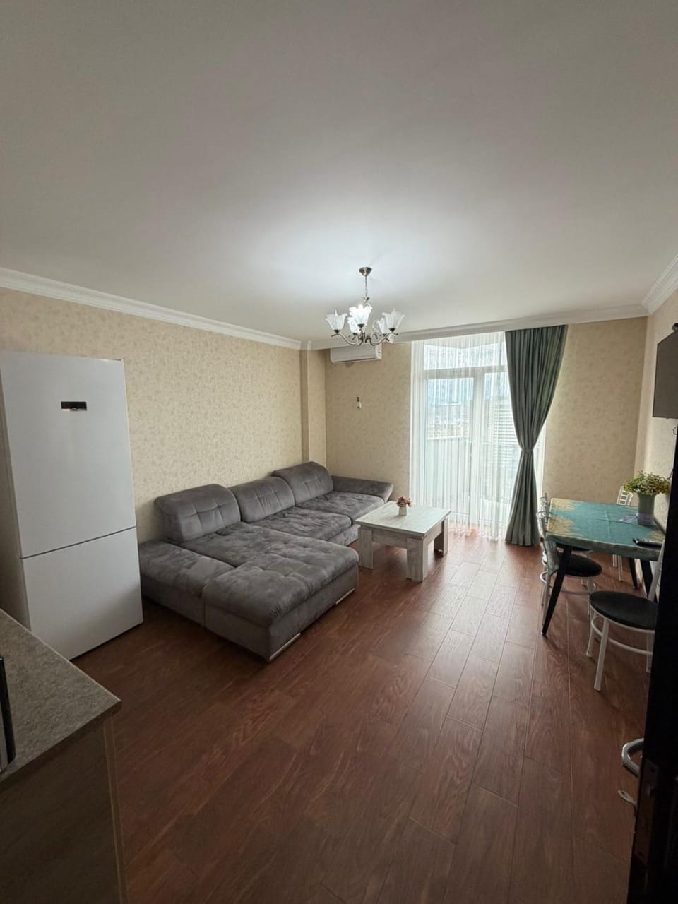 Living room, Photo of the whole room, Seating area, Dining area