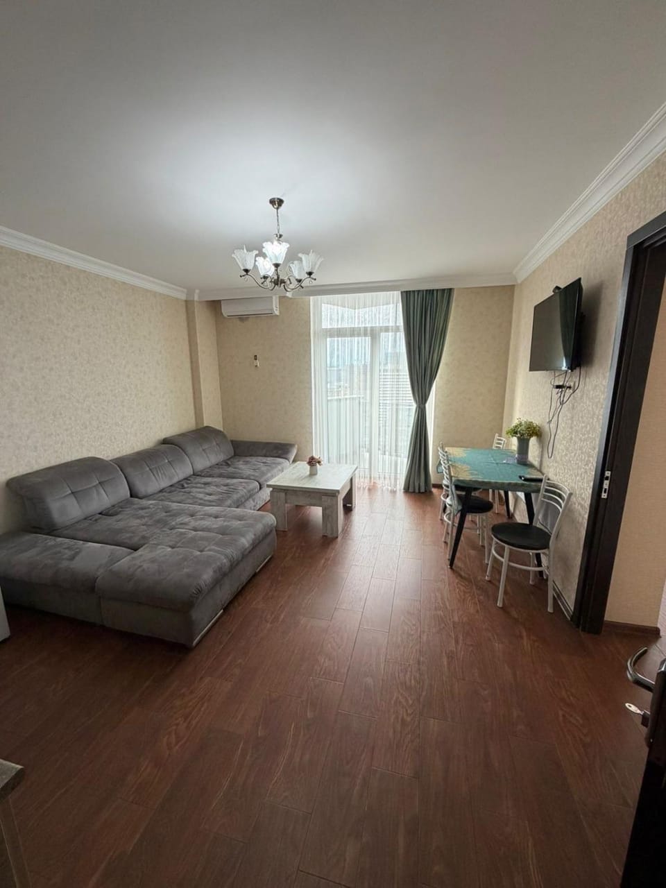 TV and multimedia, Living room, Photo of the whole room, Seating area