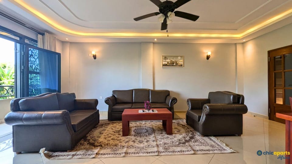 Communal lounge/ TV room, Living room, Seating area