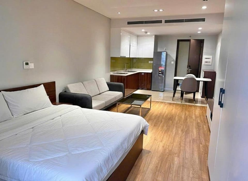 Asahi Luxstay-Serviced Apartment 15 minutes Hoan Kiem Lake by bus Apartment in Hanoi