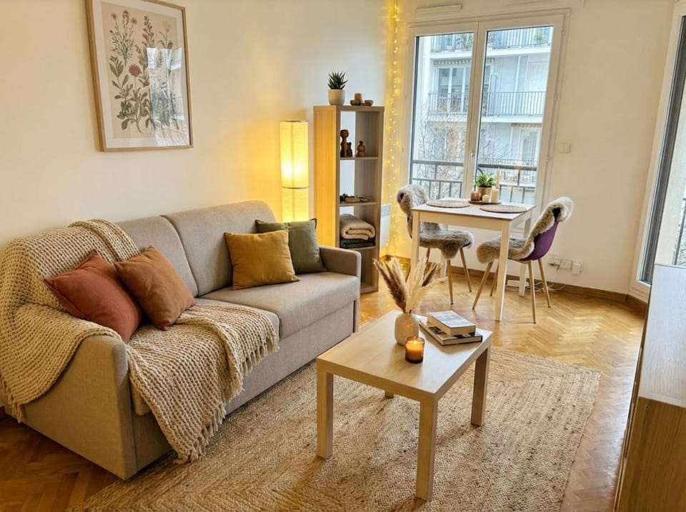 Le Petit Cocon - Cosy - Terrasse - Centre Ville - 2 personnes Apartment in Vanves