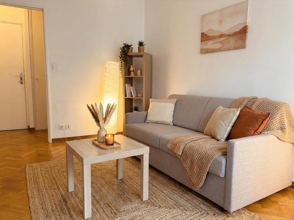 Le Petit Cocon - Cosy - Terrasse - Centre Ville - 2 personnes Apartment in Vanves