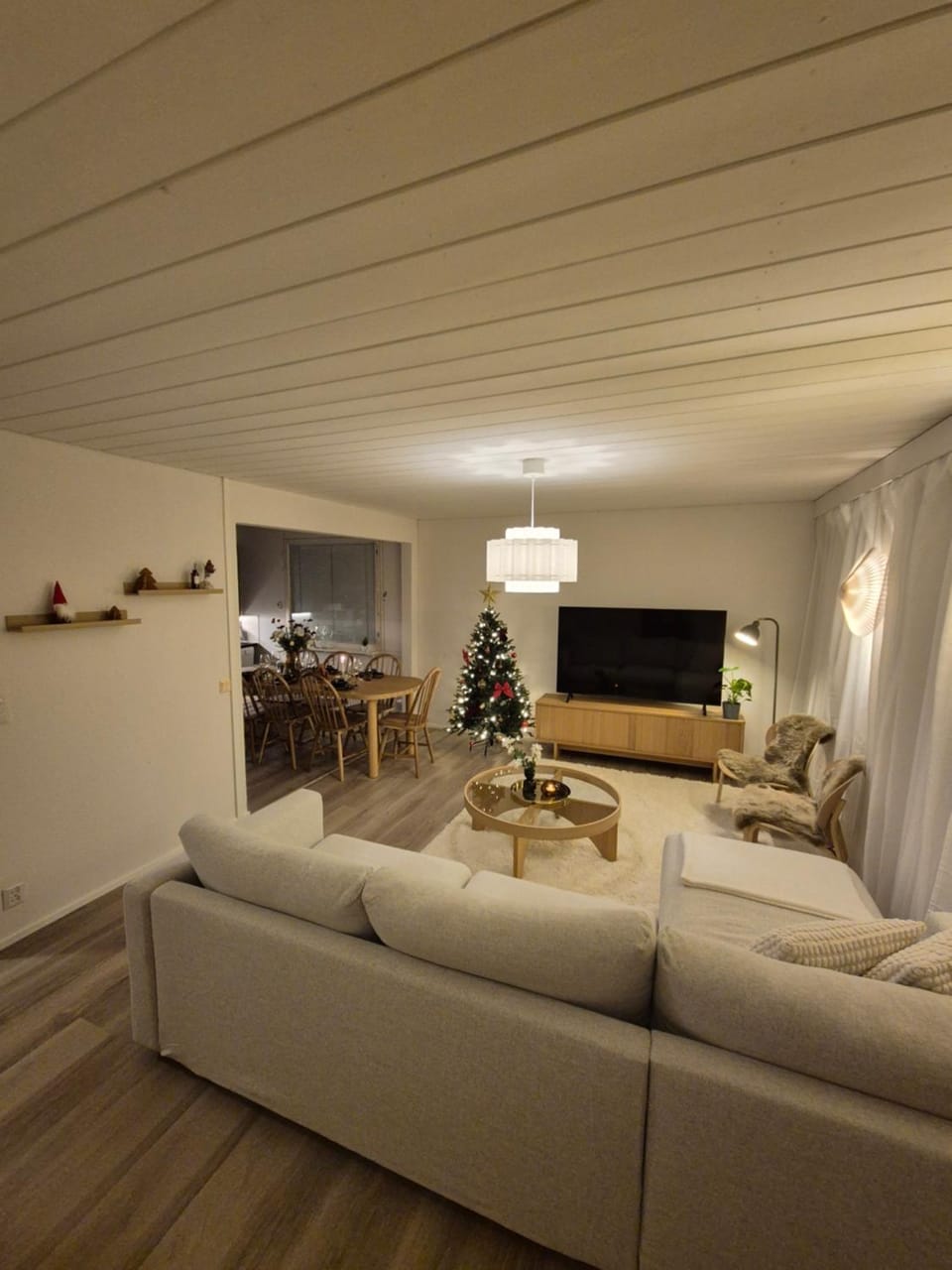 TV and multimedia, Living room, Seating area