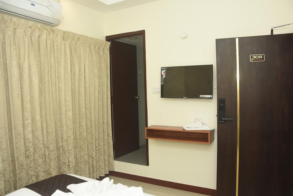 TV and multimedia, air conditioner