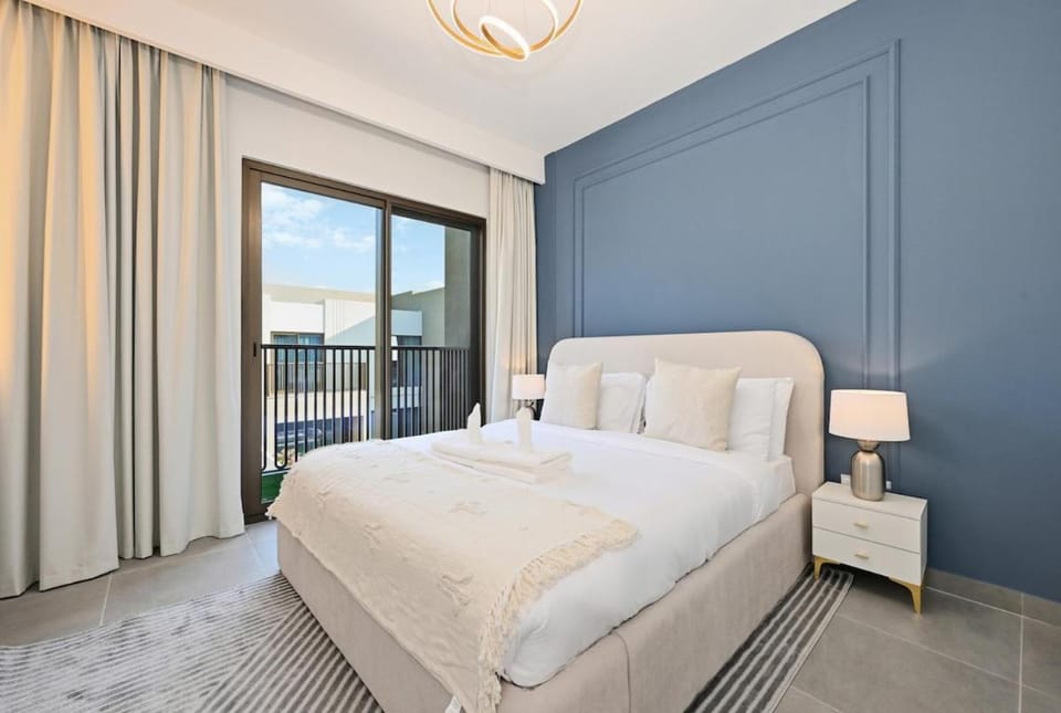 Golden Stays - Luxe 4BR Villa Family-Friendly and Fully Equipped Villa in Dubai