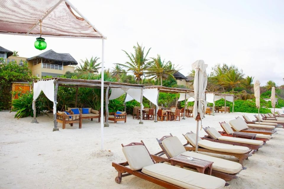Medina Palms 2BR Coastal Gem Apartment in Kenya