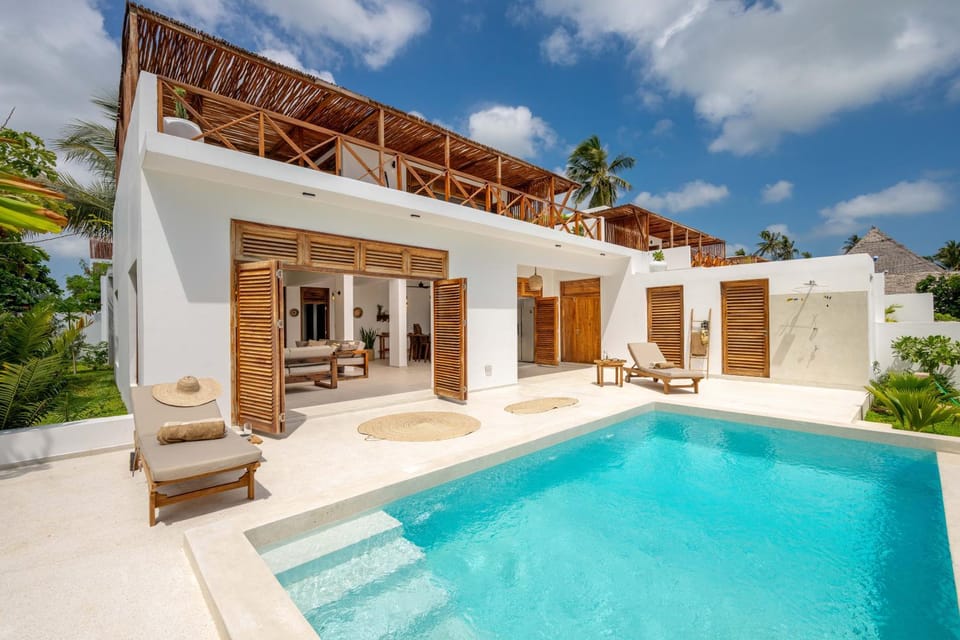 Patio, Swimming pool