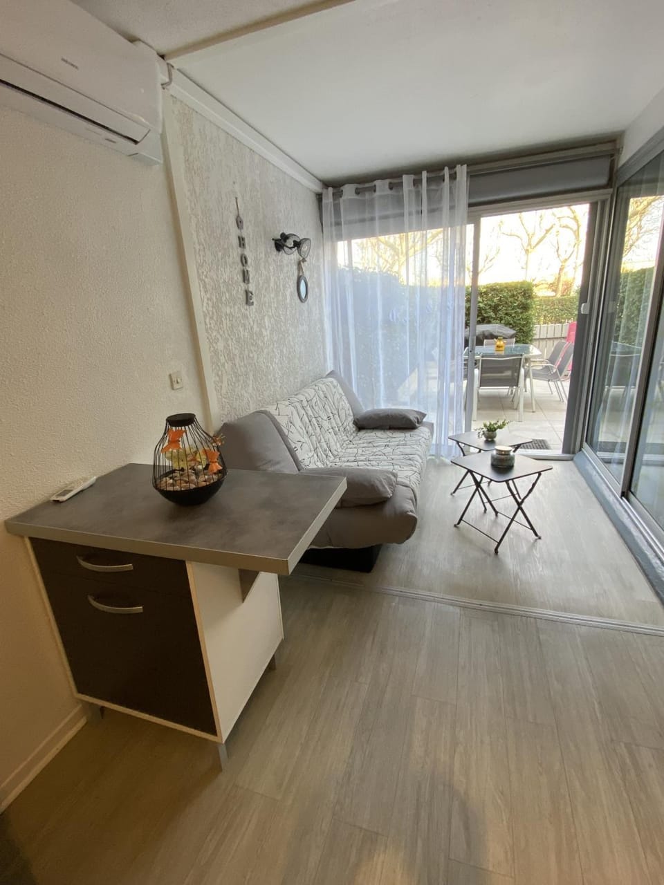 St Cyprien bel appartement rez de jardin en residence Apartment in Saint-Cyprien