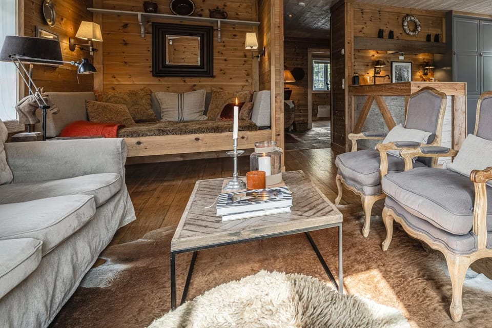 Living room, Seating area