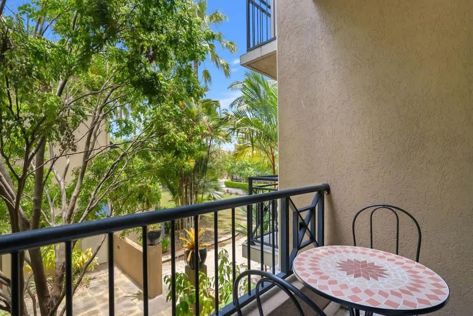 The Lakes Escape - Resort Living by Botanic Gardens Apartment in Edge Hill