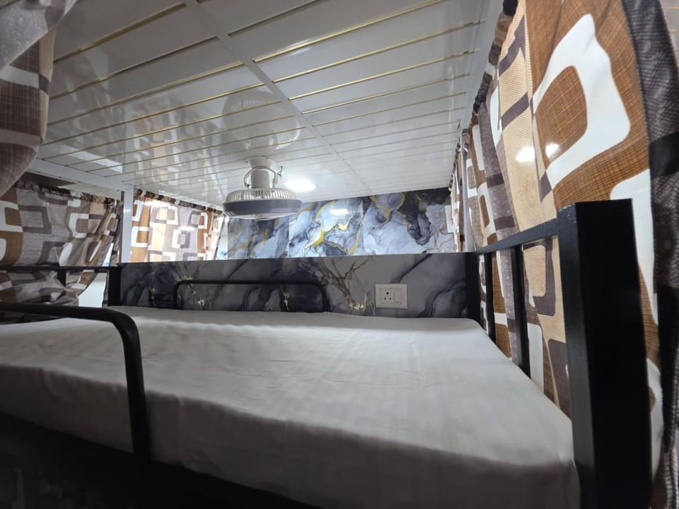 bunk bed