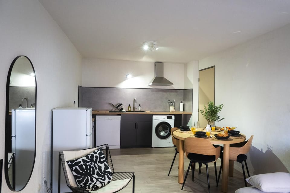 Kitchen or kitchenette, dishwasher, stove, washing machine, kitchen