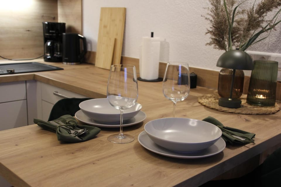 Coffee/tea facilities, Kitchen or kitchenette, Dining area