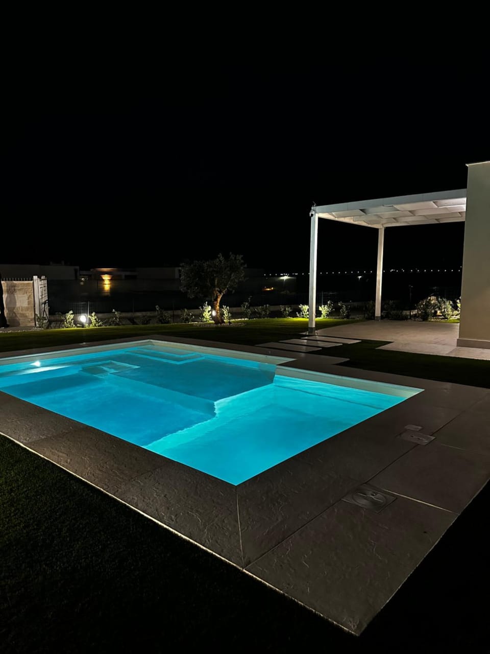 Night, Pool view, Swimming pool, Swimming pool