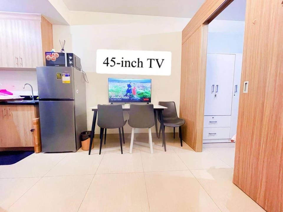 SHORE 2 TOWER 3 Near MOA Easy Vacation Shopping Center Apartment in Pasay
