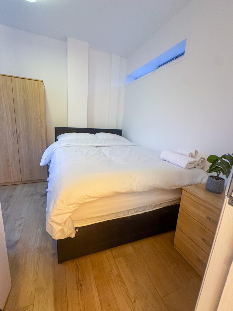 Zone 2 En-Suite Rooms Peckham Maisonette Bed and Breakfast in London Borough of Southwark