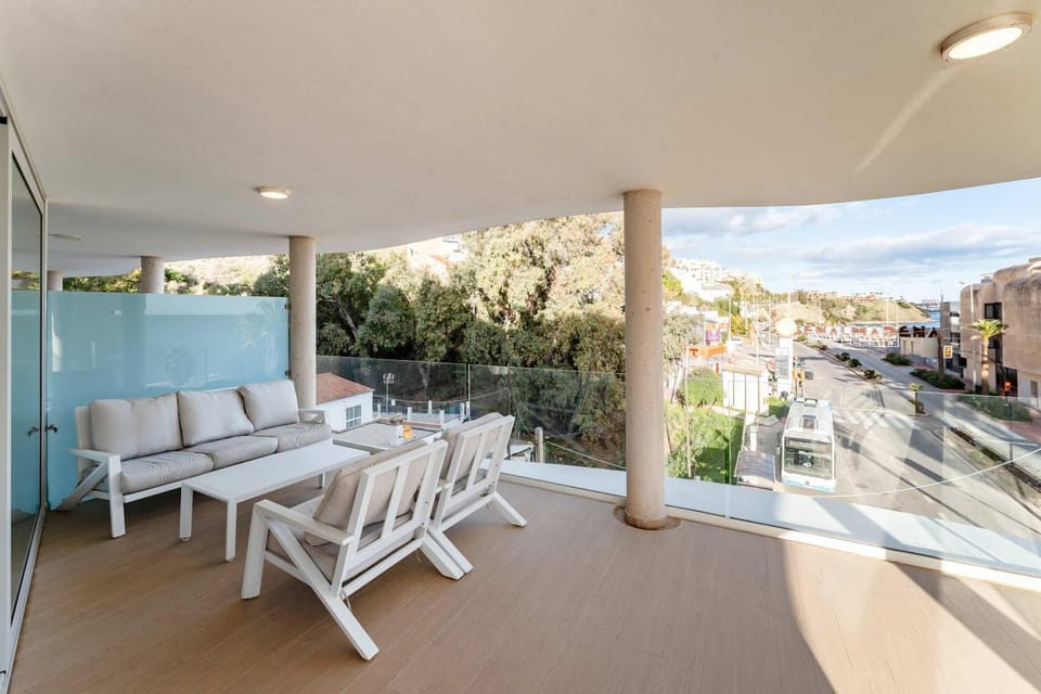 THE WAVE vistas al mar y parking privado by Sunny Residences Apartment in Fuengirola