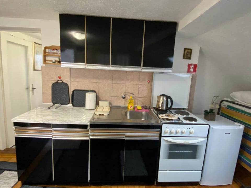 Coffee/tea facilities, Kitchen or kitchenette