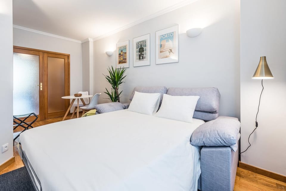 GuestReady - Charming Cozy Getaway in Porto Apartment in Porto