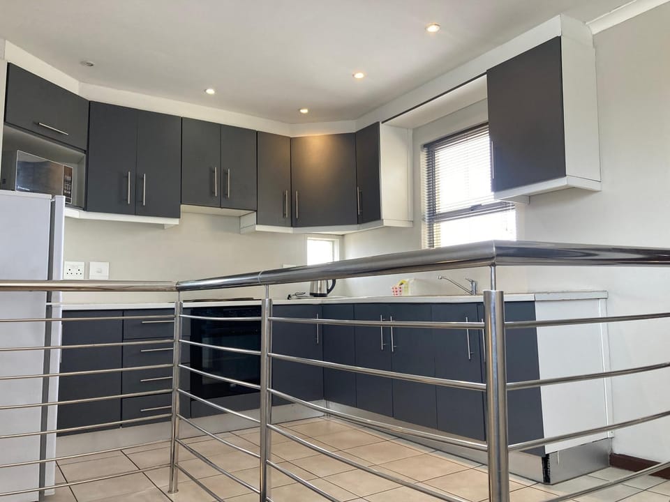 Unit 2, GatherPoint Sleeps 8 Self-Catering Group Belhar-CT Apartment in Cape Town