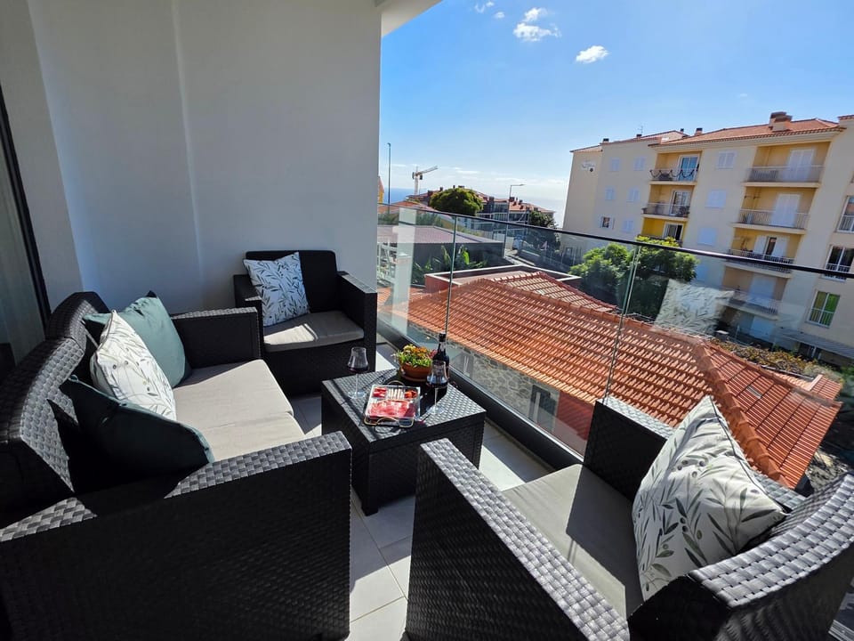 Property building, View (from property/room), Balcony/Terrace