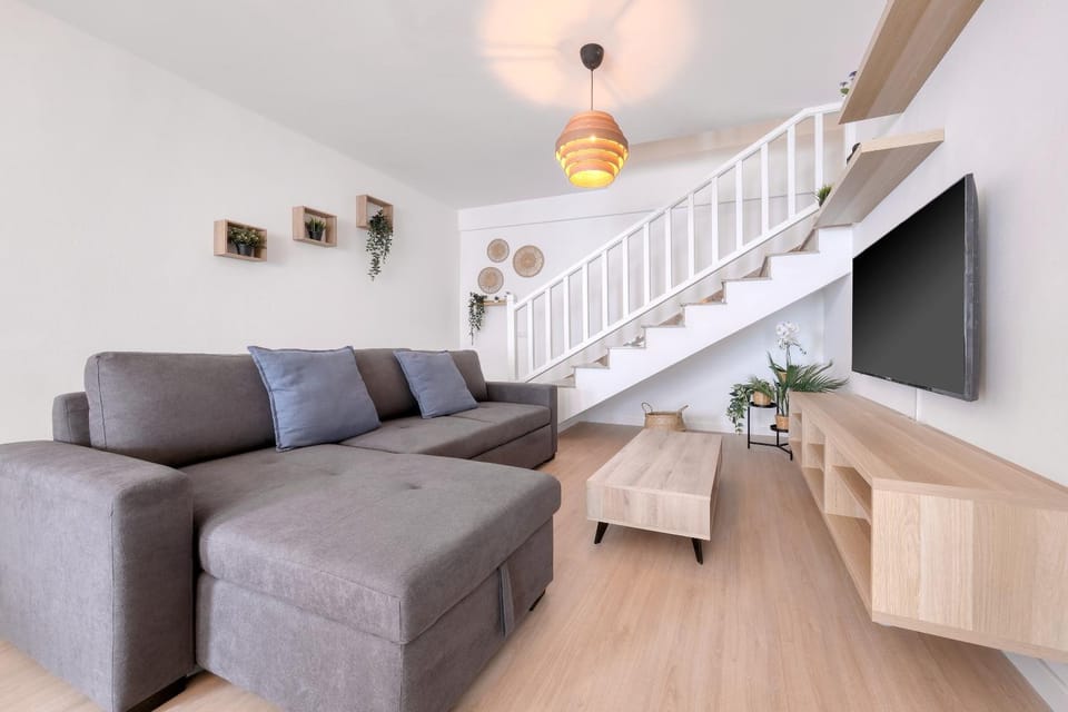 Lounge or bar