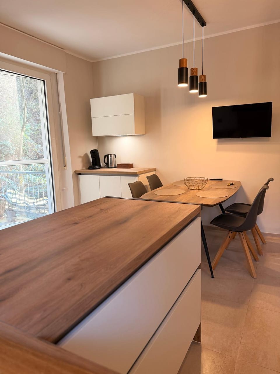 Kitchen or kitchenette, kitchen