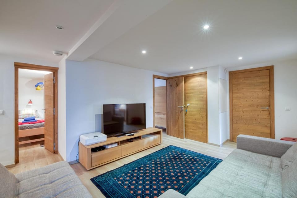 Luxury Chalet Sleeps 10 Mont Blanc View Hammam Chalet in Chamonix