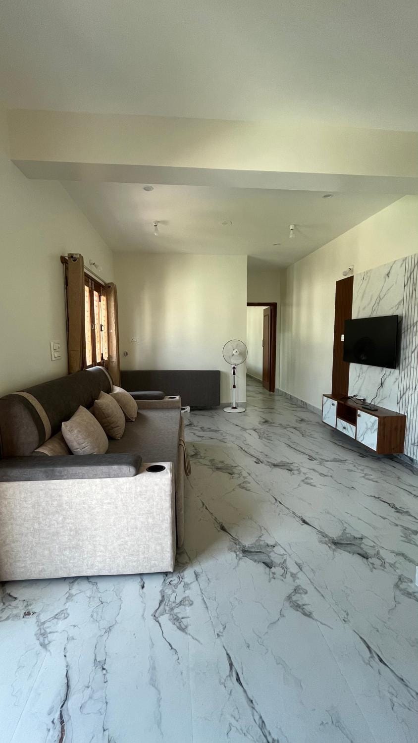 TV and multimedia, Living room, Photo of the whole room, Seating area