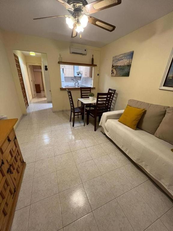 Kitchen or kitchenette, Living room, fireplace, air conditioner
